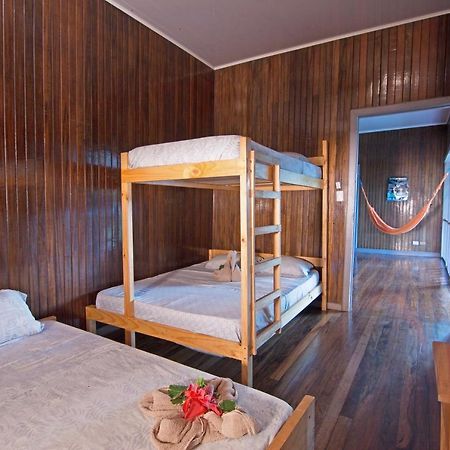 Islas Del Rio Hostel Тиримбина Экстерьер фото